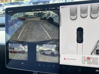 2021 Tesla Model 3 - Thumbnail