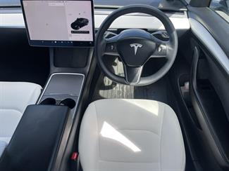 2021 Tesla Model 3 - Thumbnail