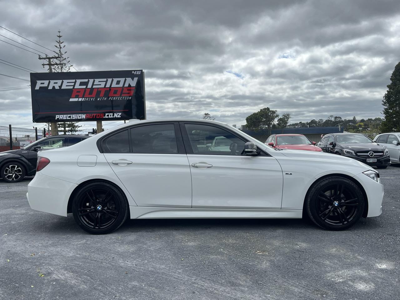 2012 BMW 320I