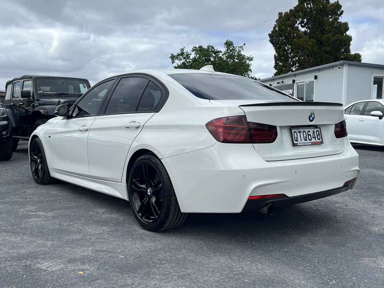 2012 BMW 320I