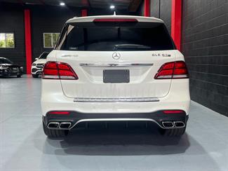 2016 Mercedes-Benz GLE 63 S - Thumbnail