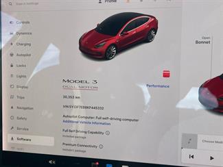 2019 Tesla Model 3 - Thumbnail