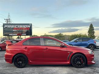 2015 Mitsubishi lancer - Thumbnail