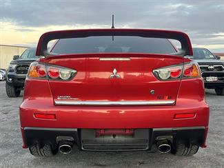 2015 Mitsubishi lancer - Thumbnail