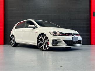 2017 Volkswagen GOLF - Thumbnail