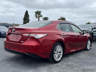 2017 TOYOTA Camry - Thumbnail