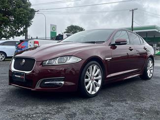 2015 Jaguar XF - Thumbnail