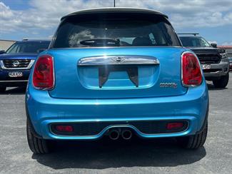 2015 Mini Cooper - Thumbnail