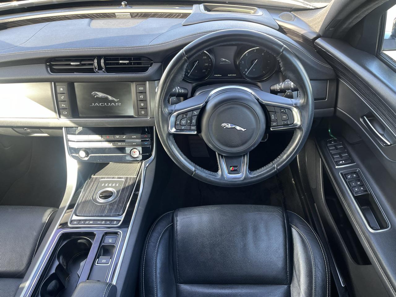 2016 Jaguar XF