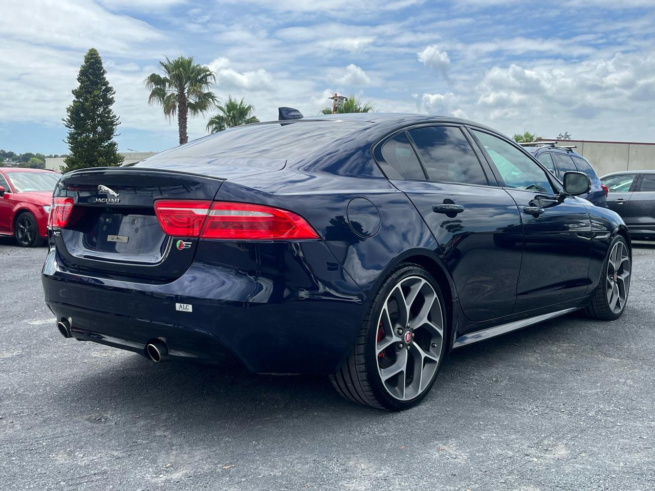 2017 Jaguar XE