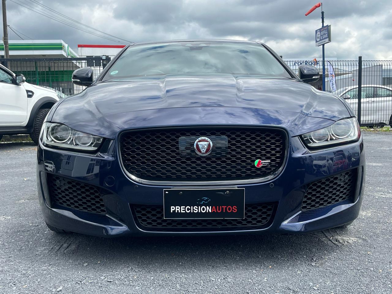 2017 Jaguar XE