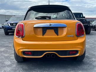 2015 Mini Cooper - Thumbnail