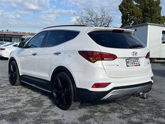 2016 hyundai Santa Fe - Thumbnail