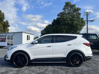 2016 hyundai Santa Fe - Thumbnail