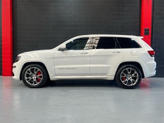 2014 Jeep Grand Cherokee - Thumbnail