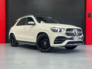 2019 Mercedes-Benz GLE 300 d - Thumbnail