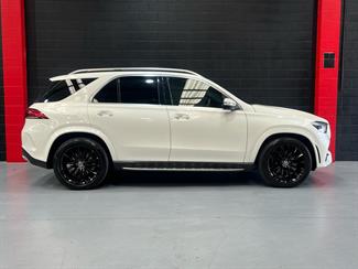 2019 Mercedes-Benz GLE 300 d - Thumbnail