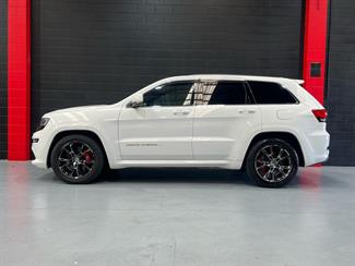 2015 Jeep Grand Cherokee - Thumbnail