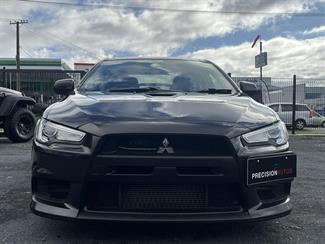 2010 Mitsubishi lancer - Thumbnail