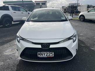 2019 TOYOTA Corolla - Thumbnail