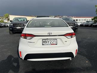 2019 TOYOTA Corolla - Thumbnail